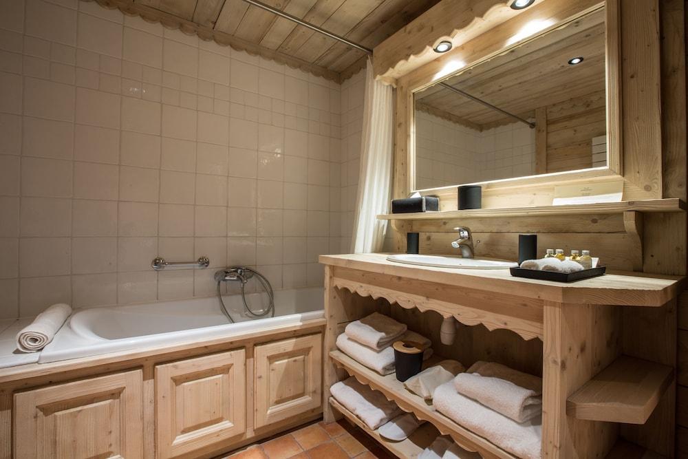 Le Cerf Amoureux Chalet Prive & Spa 萨莱切 外观 照片