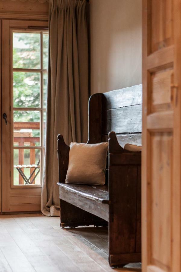 Le Cerf Amoureux Chalet Prive & Spa 萨莱切 外观 照片